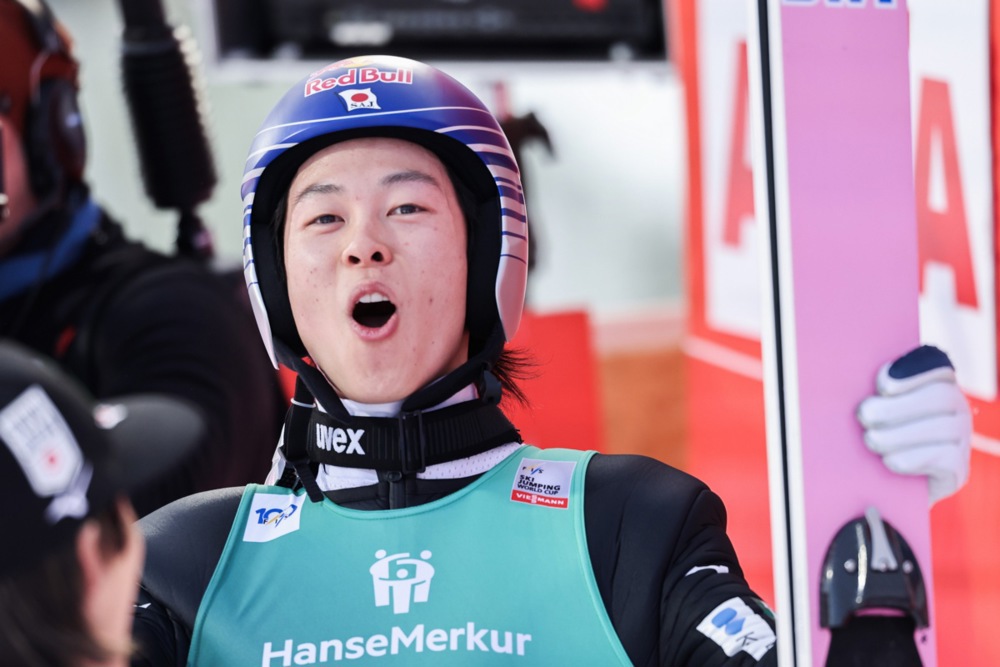 Rjoju Kobajaši oborio svetski rekord u skijaškim skokovima, Japanac se približio dužini od 300 metara (VIDEO) 2