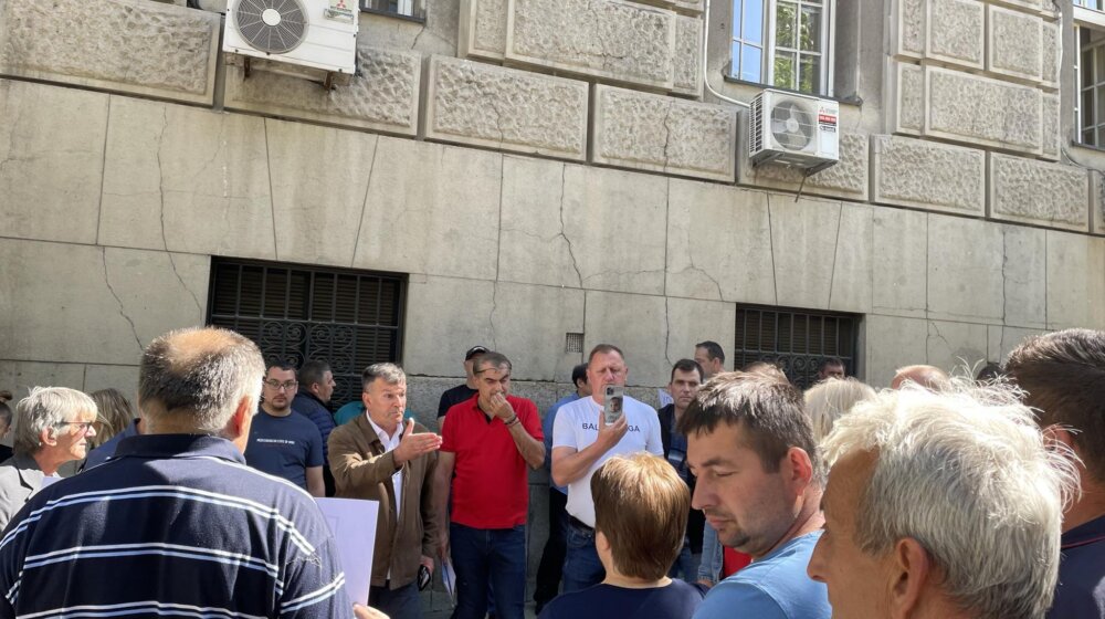 Radnici Železničkog integralnog transporta u sredu i četvrtak protestuju ispred Vlade: Traže isplatu četiri zaostale zarade 1
