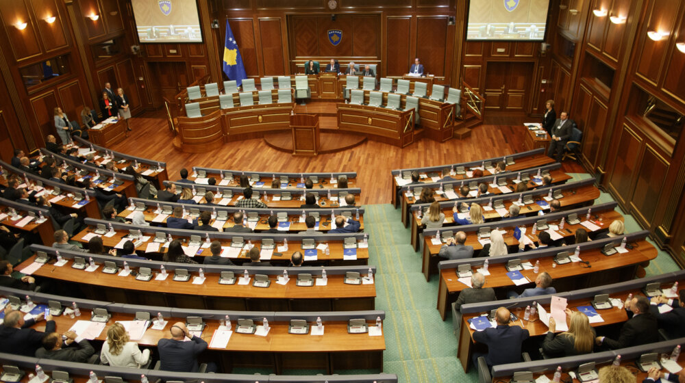 Usvojen zakon u Skupštini Kosova: Albanci sa juga Srbije dobili prava koja imaju građani Kosova 1