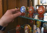 Svako jaje priča svoju posebnu priču: Nesvakidašnja uskršnja kolekcija u kragujevačkom Vladičanskom dvoru (FOTO) 5