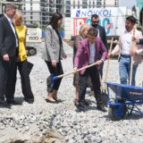 Položen kamen temeljac za izgradnju osnovne škole i vrtića u Beogradu na vodi 6