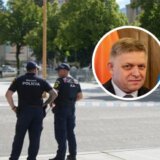 (VIDEO) Premijer Slovačke Robert Fico ranjen: Operacija završena, Fico više nije u životnoj opasnosti 4