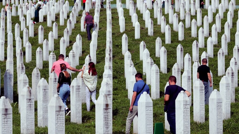 Usaglašen konačan tekst: Šta su amandmani Crne Gore doneli rezoluciji o genocidu u Srebrenici? 1