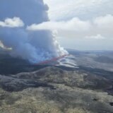 Island: Nova vulkanska erupcija, proglašeno vanredno stanje na jugu države, evakuisana Plava laguna 6