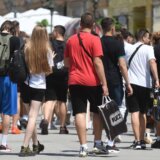 Do većeg broja javnih prostora za mlade: Osam gradova u Srbiji dobija omladinske centre 7