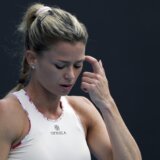 Poznata teniserka pobegla u SAD zbog poreskog duga i pljačke, pod istragom jer je falsifikovala potvrdu o vakcinaciji 14