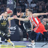 Kad i gde možete da gledate prve polufinalne utakmice košarkaša Crvene zvezde i Partizana u plej-ofu Superlige lige Srbije? 4