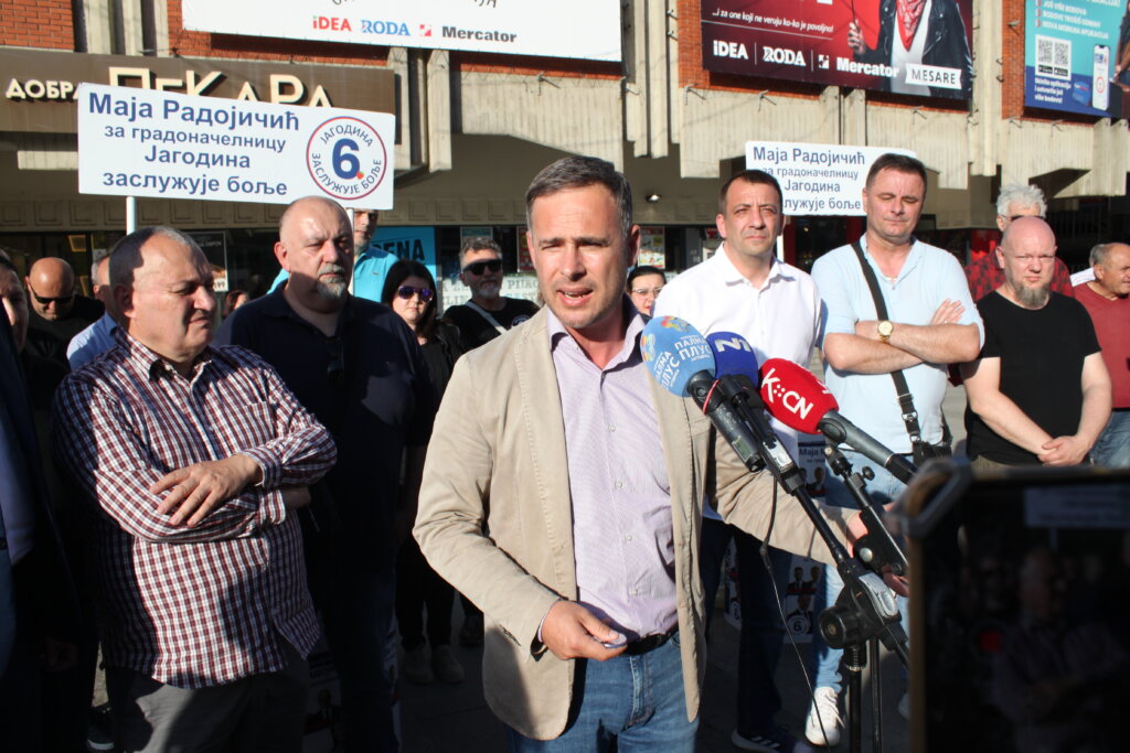 Veća je verovatnoća da dobije sedmicu na lotou: Opozicija iz Jagodine o izjavi Dragana Markovića Palme da će na izborima osvojiti 60 odsto glasova 5