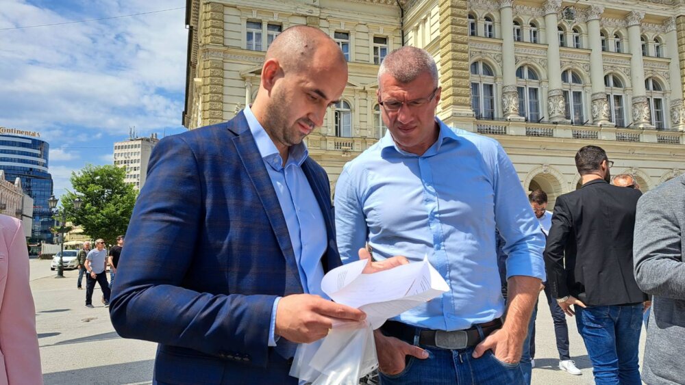 Pobedićemo SNS: Udruženi za slobodan Novi Sad, Kreni Promeni i "Heroji" Miše Bačulova zajedno i posle izbora 2