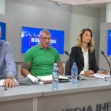 Miša Bačulov: "Sprema se krađa izbora u Novom Sadu, glas košta 50 evra, a organizovano je i dovođenje birača iz Republike Srpske" 11