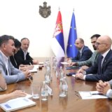 Premijer Srbije s predstavnicima komisije za novorođenu decu za koju se sumnja da su nestala 8