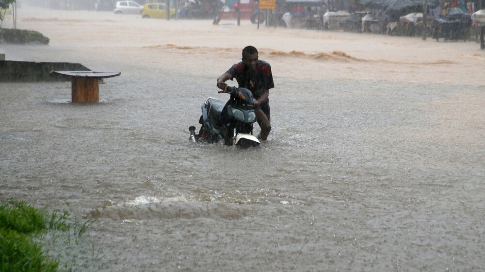 Najmanje 24 osoba poginulo u poplavama u Obali Slonovače 1
