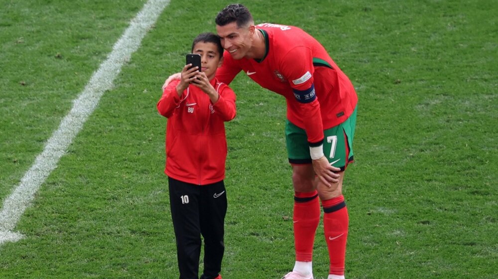 Selektor Portugala: Ronaldo je imao sreće što nije povređen posle ulazaka navijača na teren 1