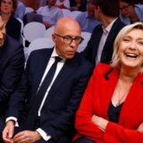 Porast podrške desnici, pad podrške Makronu: Istraživanje javnog mnjenja pred prvi krug izbora u Francuskoj u nedelju 11