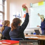 Obrazovanje u Srbiji: Zašto su deci školske obaveze sve veći teret 6