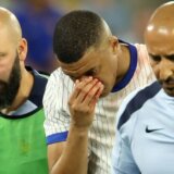 Euro 2024: Kilijanu Mbapeu slomljen nos - zebnja u francuskoj reprezentaciji 9