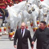 Severna Koreja i Rusija: Crveni tepih i parada za Putina u Pjongajngu, Kim dao „punu podršku Moskvi u ratu protiv Ukrajine" 2
