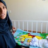 Izrael i Palestinci: Očajna majka moli za hranu za njenu petomesečnu bebu 7