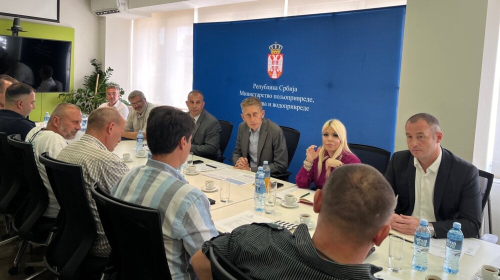 "Što se nas tiče, on je dobio otkaz kao ministar": Sedam poljoprivrednih udruženja ponovo nezadovoljni nakon sastanka sa Martinovićem 1