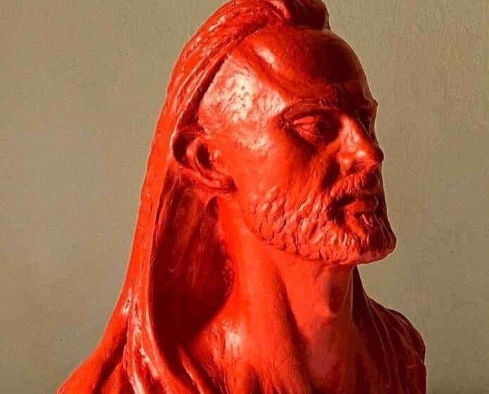 Plamena skulptura Branimira Džonija Štulića: Kao krv crveni 1