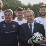 Ivica Dačić prisustvovao treningu fudbalske reprezentacije: Za bezbednost igrača u Nemačkoj brinuće i 20 srpskih policajaca (VIDEO) 10
