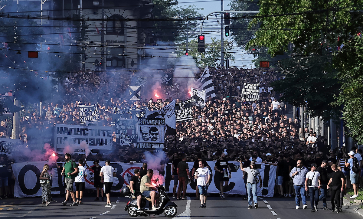 VIDEO Protest navijača protiv aktuelne uprave FK Partizan 2