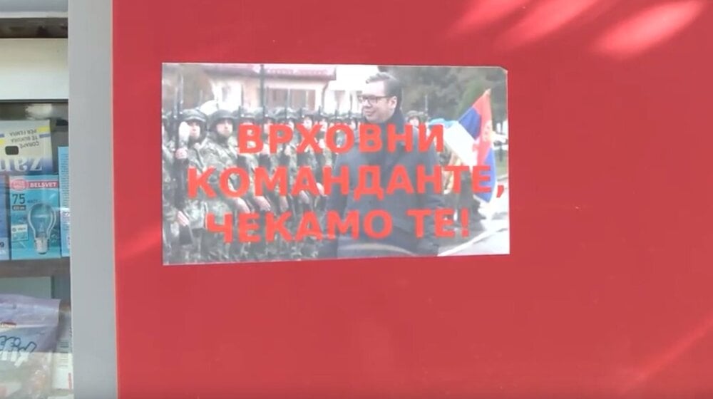 Na severu Kosova osvanuli plakati sa Vučićevim likom i porukom "Vrhovni komandante, čekamo te" 1