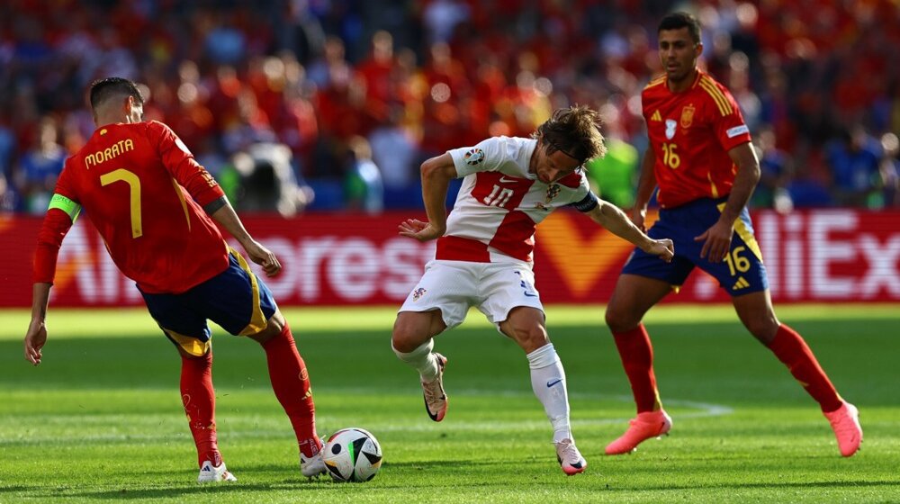 Španci ubedljivo pobedili Hrvatsku u derbiju “grupe smrti” 1