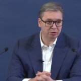 Vučić: Za oko 20 dana počinje proizvodnja električnih automobila u Kragujevcu 12