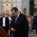 Vučić posle molebana u Hramu Svetog Save poslao poruku mira 7
