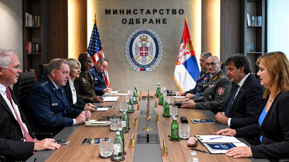 Gašić sa generalom vojske SAD: Ima prostora za unapređenje saradnje 1