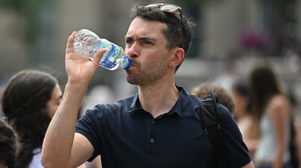 Skrivene opasnosti pijenja tople vode iz plastične flašice 1