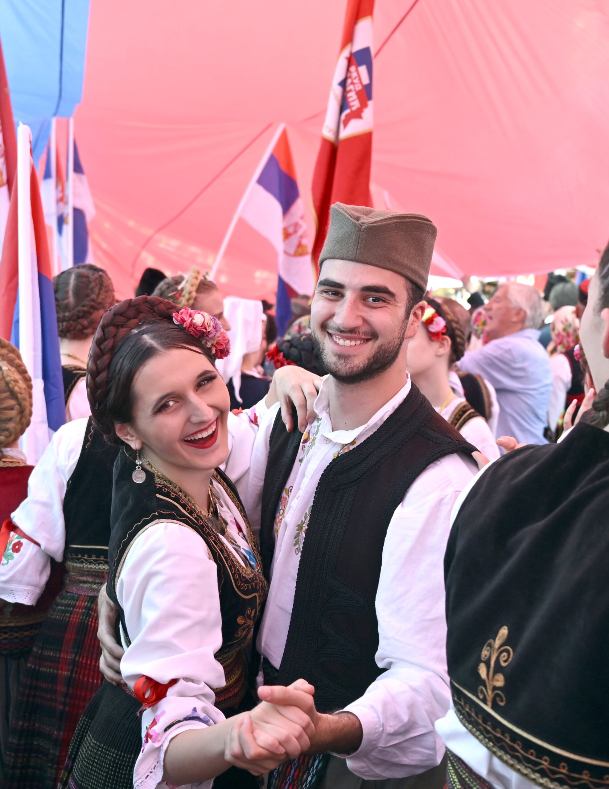 (FOTO) Kako je izgledala manifestacija "Jedan narod, jedan sabor - Srbija i Srpska" na Trgu republike u fotografijama? 4