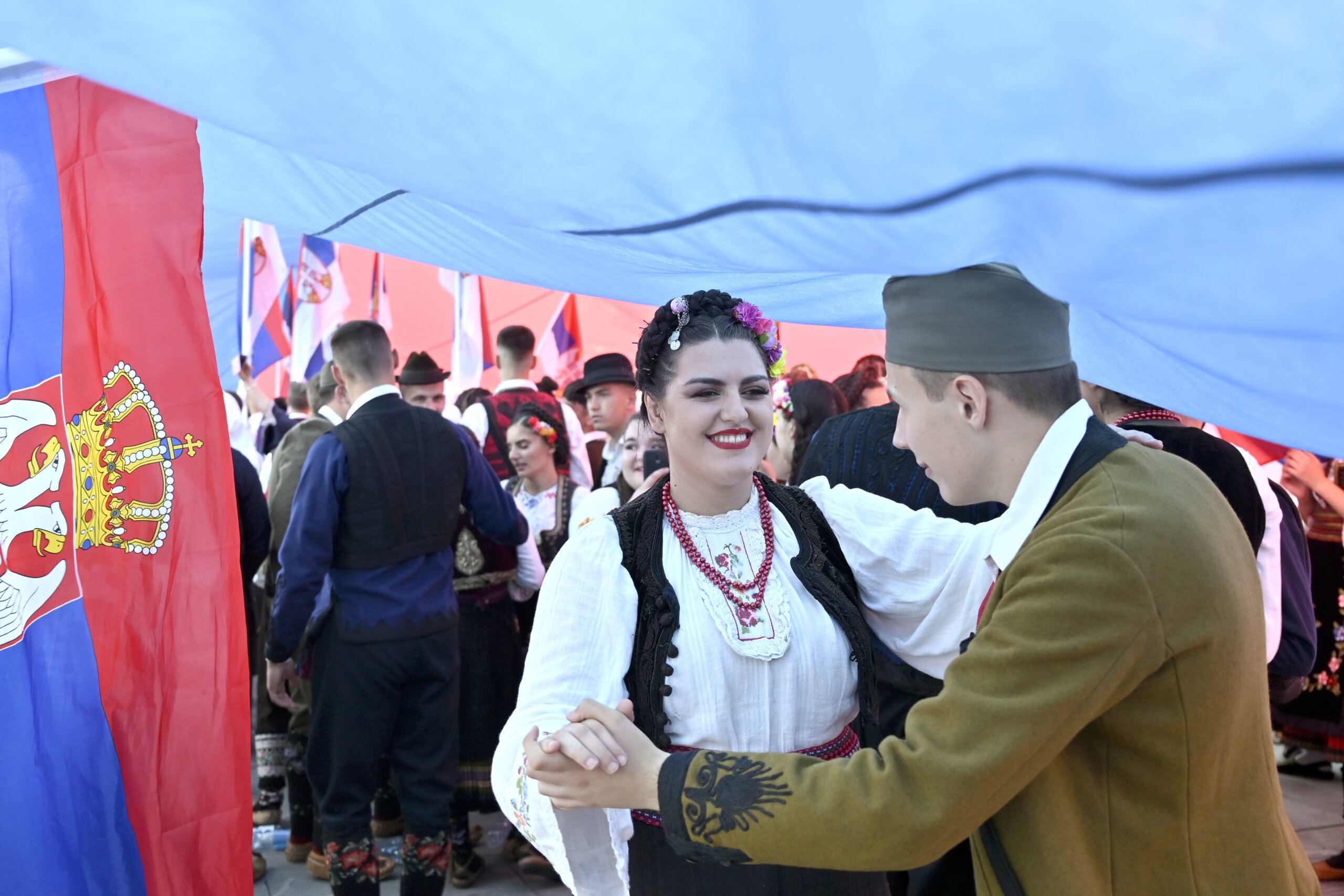 (FOTO) Kako je izgledala manifestacija "Jedan narod, jedan sabor - Srbija i Srpska" na Trgu republike u fotografijama? 3