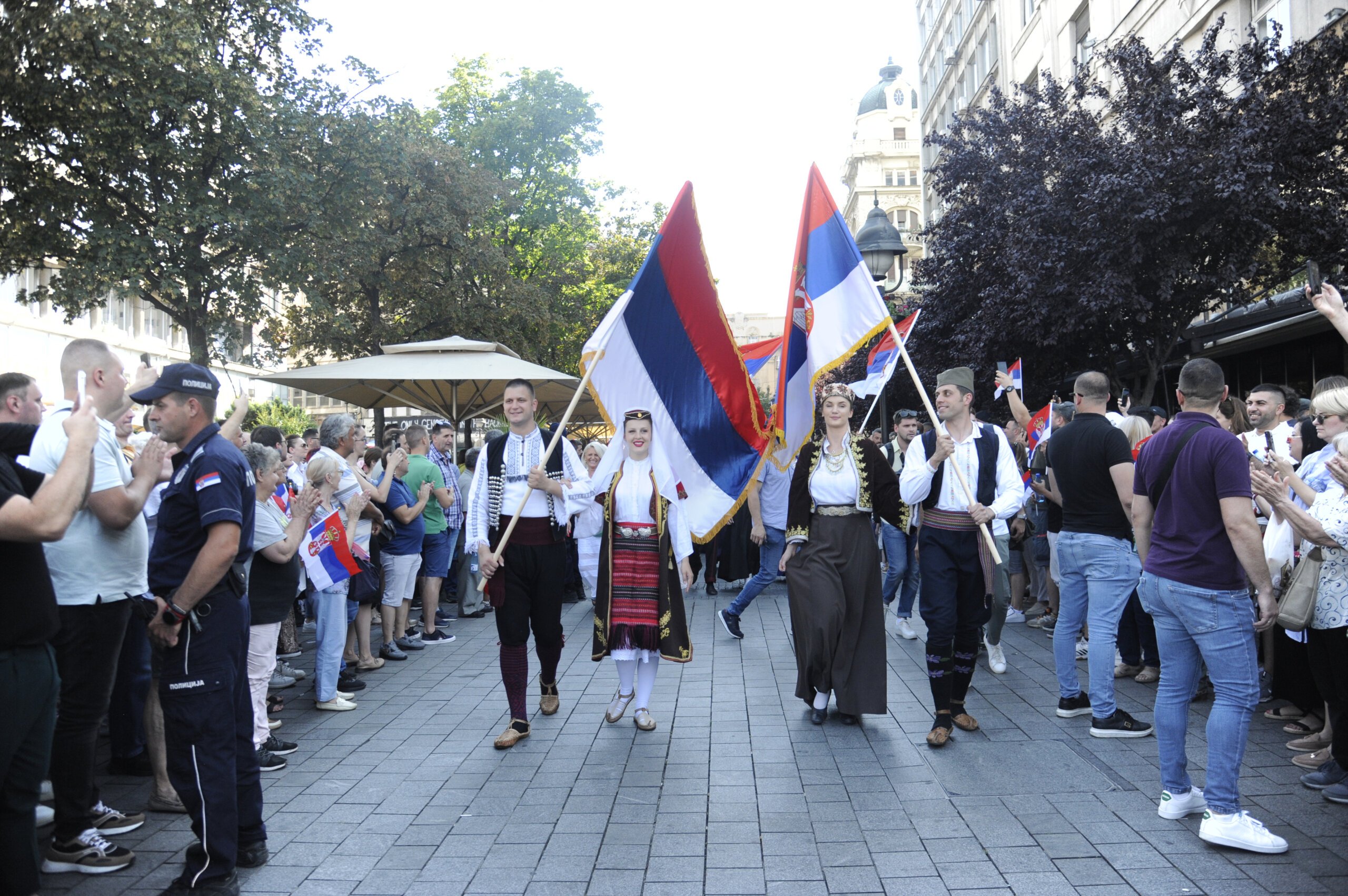 (FOTO) Kako je izgledala manifestacija "Jedan narod, jedan sabor - Srbija i Srpska" na Trgu republike u fotografijama? 16