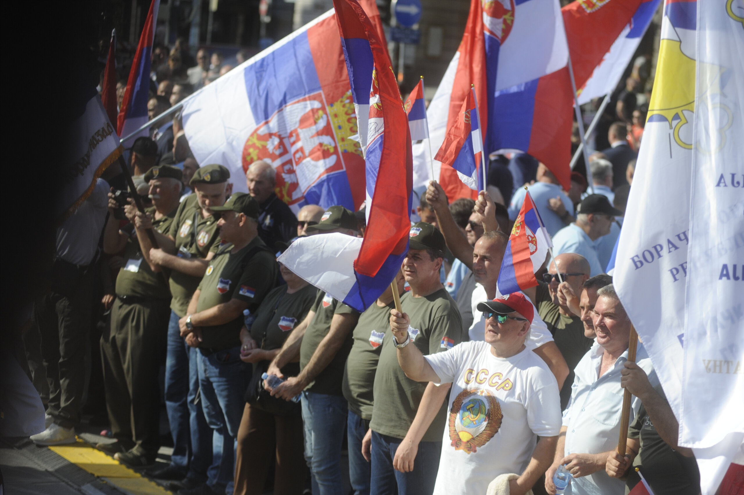 (FOTO) Kako je izgledala manifestacija "Jedan narod, jedan sabor - Srbija i Srpska" na Trgu republike u fotografijama? 14