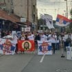 Završen protest ispred Dorćol platza: Otkazan festival „Mirdita, dobar dan“ desničari se razišli uz vatromet i baklje (FOTO, VIDEO) 7