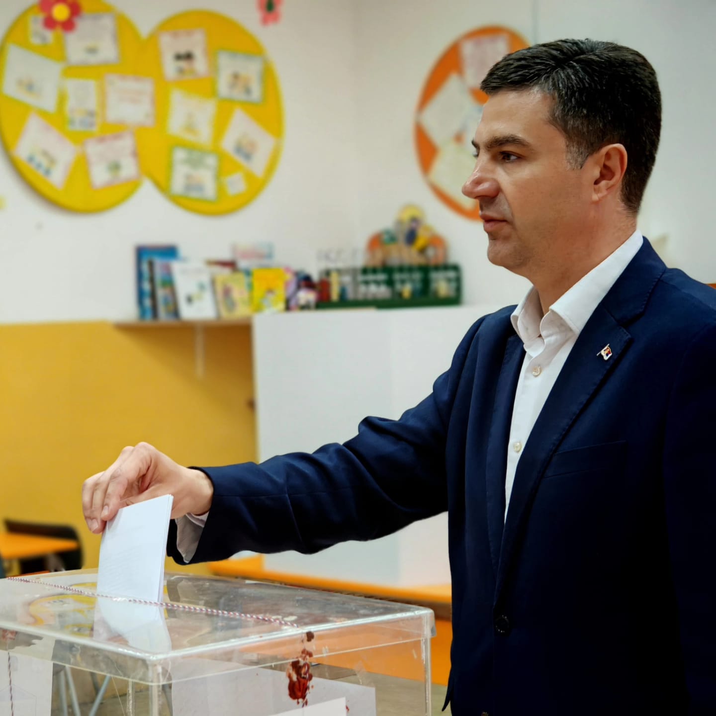 Lokalni i beogradski izbori: U Nišu i SNS i opozicija proglasili pobedu, u Beogradu SNS sama može da formira vlast (FOTO, VIDEO) 9