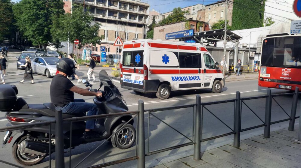 Hitna pomoć: U pet saobraćajnih udesa u Beogradu jedna osoba teže povređena, a deset lakše 1
