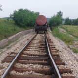 Teretni voz udario ženu koja je pokušavala da pređe prugu kod Odžaka 5