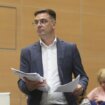Saga je završena: Marko Bastać i zvanično na Starom gradu otišao sa SNS-om, odbornike pozvao da "ne budu taoci" Lazovića, PSG i ZLF će napustiti glasanje 14