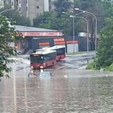 "Godinama se žalimo opštini": Da li bi Šapićevi "znakovi pored puta" rešili problem poplavljenih saobraćajnica u Beogradu? 6