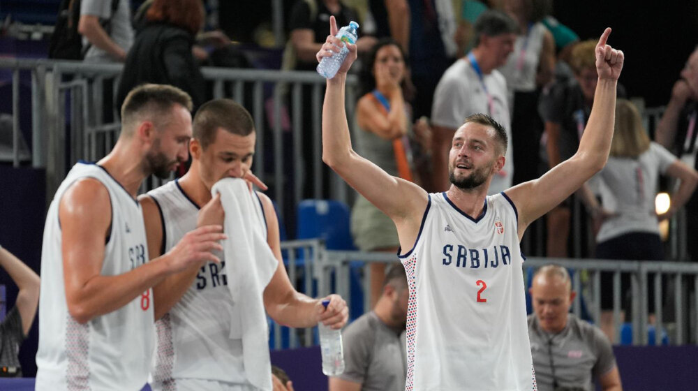 Basketaši Srbije pobedili Francusku i stigli do drugog mesta na tabeli 1