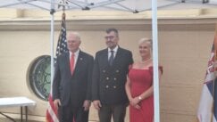 (FOTO) Kristofer Hil na prijemu u ambasadi: SAD žele da budu uz Srbiju i sa drugim partnerima 6