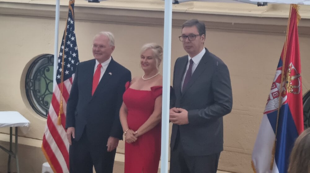 (FOTO) Kristofer Hil na prijemu u ambasadi: SAD žele da budu uz Srbiju i sa drugim partnerima 10