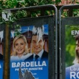 "Makron je digao u vazduh svoju bazu moći": Gardijan analizira izbore u Francuskoj 28