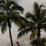 Uragan Beril pogodio Jamajku: Poginulo sedam osoba, udari vetra od 215 kilometara na sat 8
