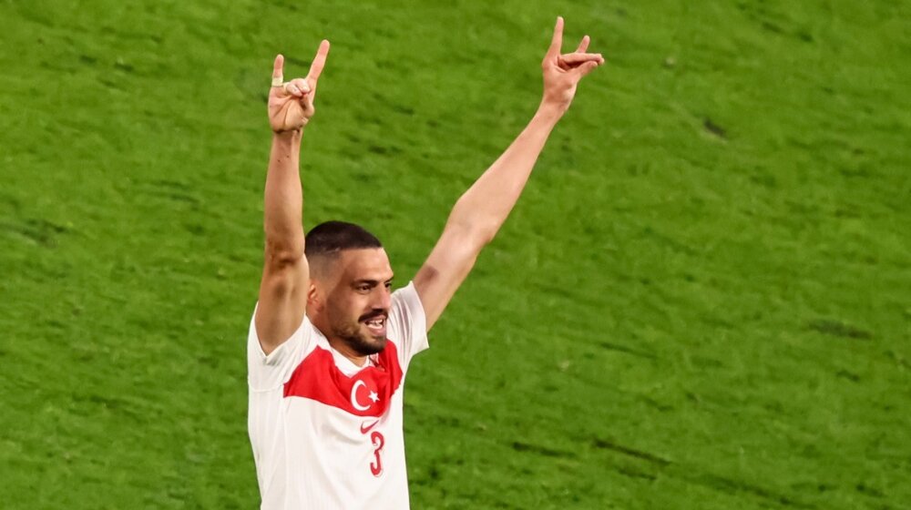 Ko su Sivi vukovi, čijim je pozdravom turski reprezentativac Merih Demiral proslavio gol zbog čega je suspendovan? 9