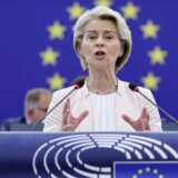 "Vreme je da se stvori istinska evropska odbrambena unija": Šta je sve rekla Ursula fon der Lajen u svom prvom obraćanju pred novim sazivom EP? (VIDEO) 7