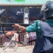 Eskalirale višenedeljne demonstracije u Bangladešu: Policija puca u demonstrante, ima mrtvih 13